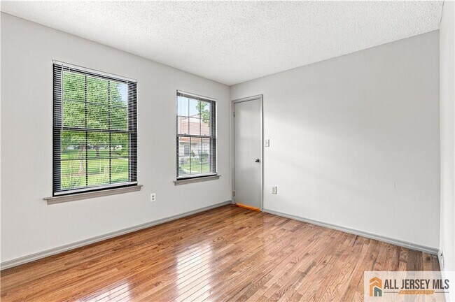 Building Photo - 119 Griggs Pl