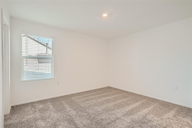 Building Photo - 2712 Shimsham Dr
