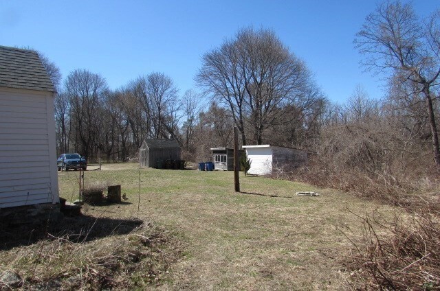 Building Photo - 316 Main St