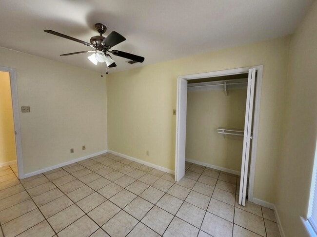 Building Photo - 3005 Reynolds St