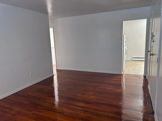 Interior Photo - Gran Prix Apartments