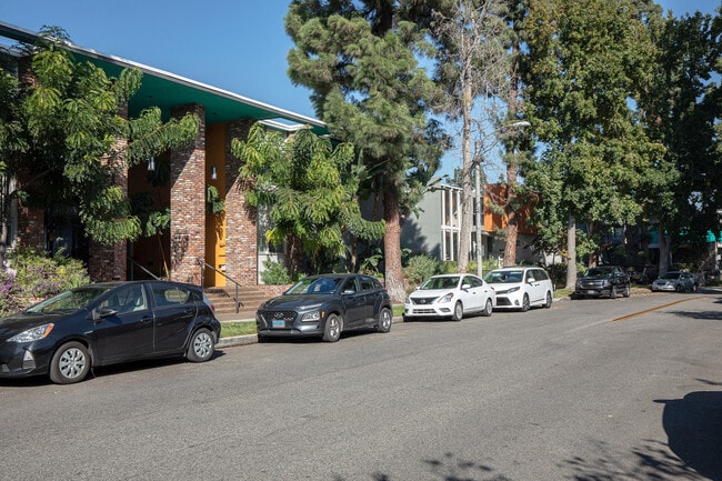 Building Photo - 4221 W Kling St