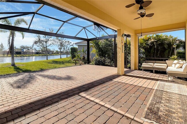 Building Photo - 6289 Falcon Lair Dr