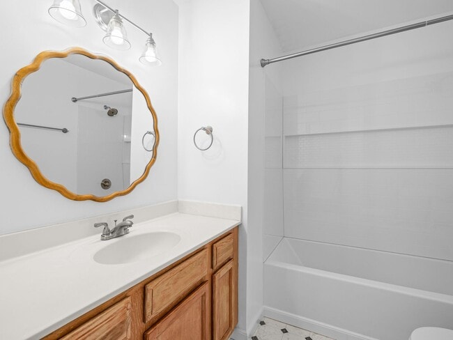 Building Photo - Aragona Village