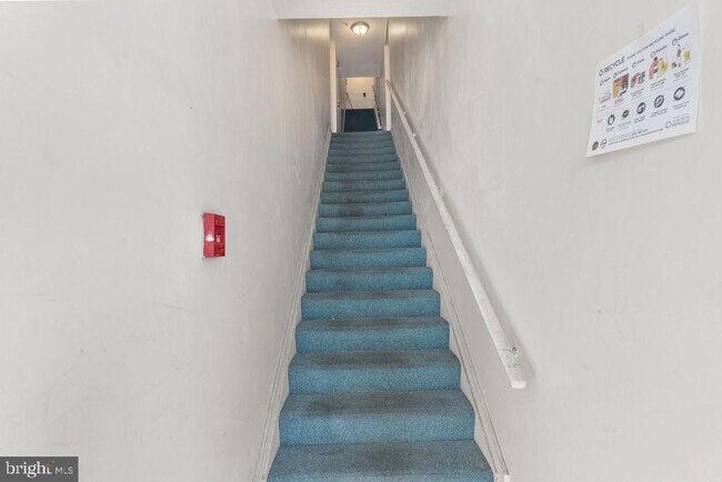 Primary Photo - 1402 E Baltimore St