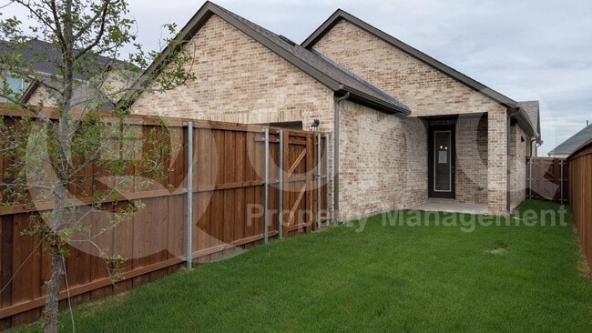 Building Photo - 1907 Nimblewill Dr