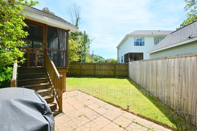 Building Photo - 813 Harbor Pl Dr