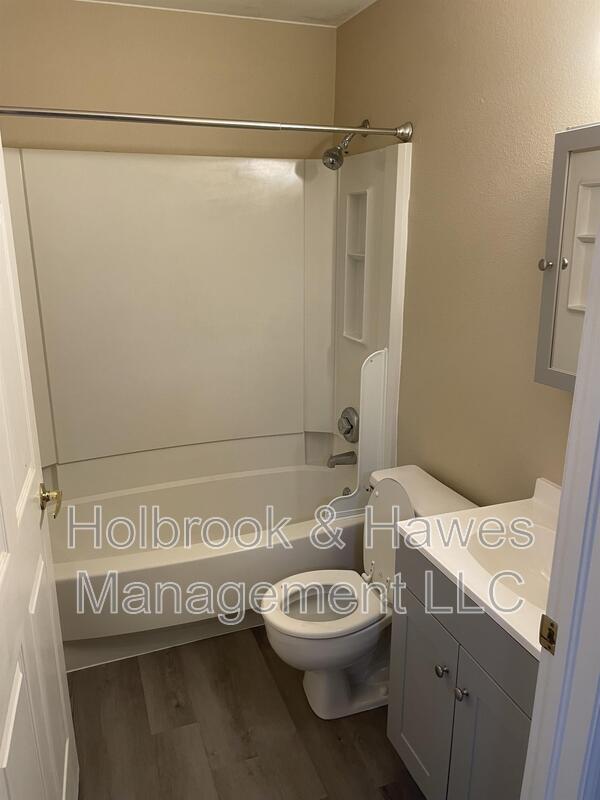 Building Photo - 4531 Boardwalk Dr