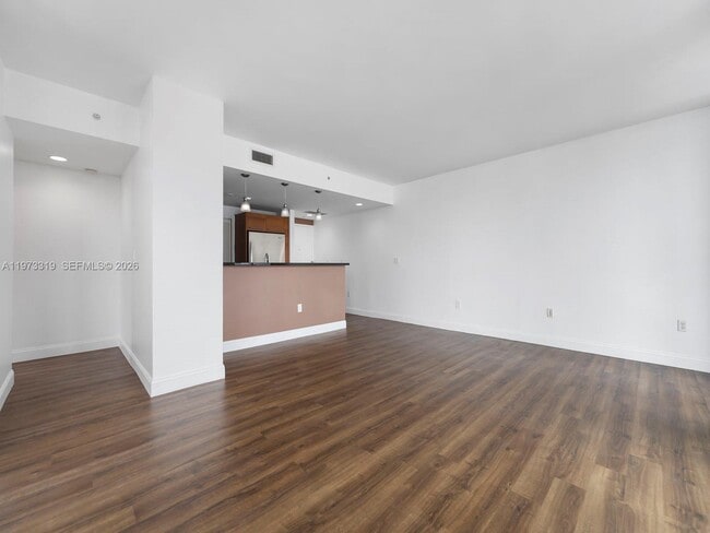 Building Photo - 253 NE 2nd St