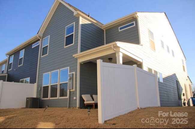 Building Photo - 6330 Keeton Ln