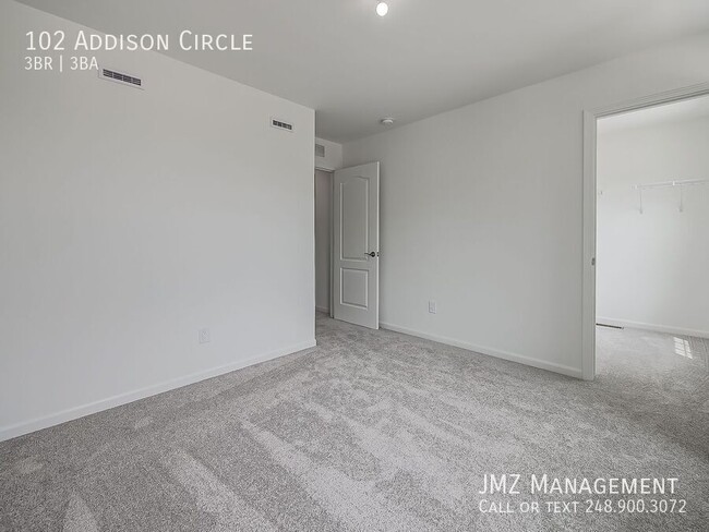 Building Photo - 102 Addison Cir
