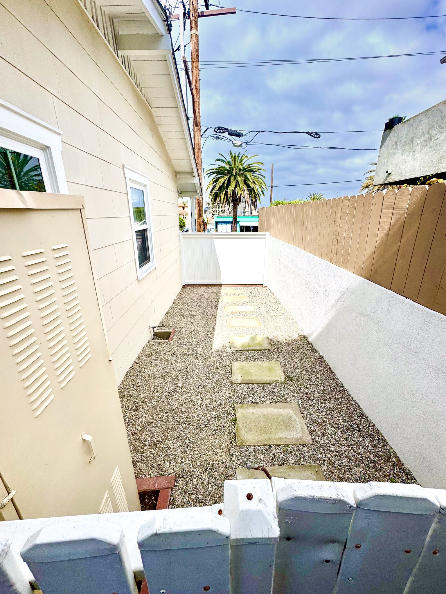 Building Photo - 108 Beryl St