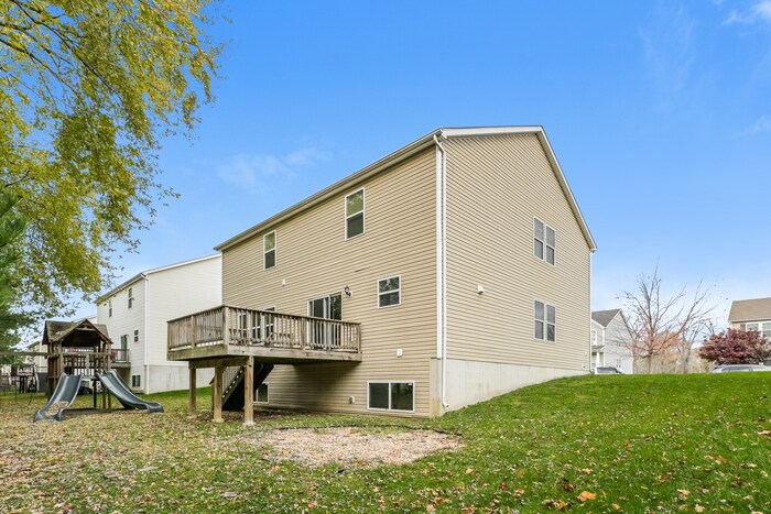 Building Photo - 2710 Valley Brook Dr