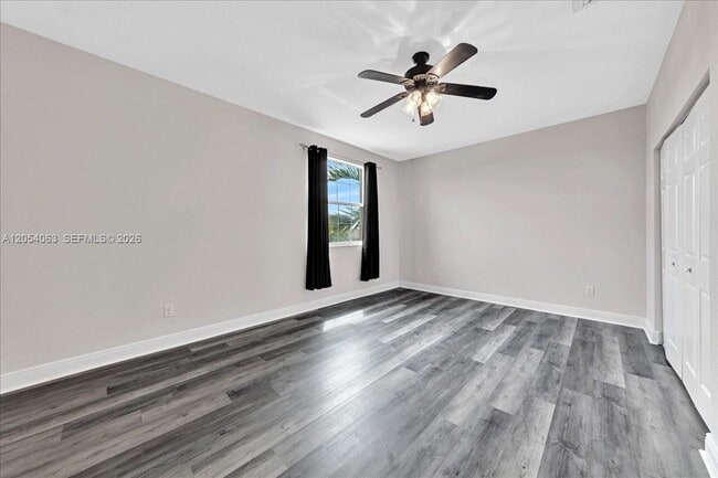 Building Photo - 995 SW 147th Ave