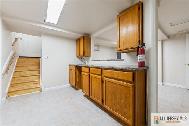 Building Photo - 1 Stanton St