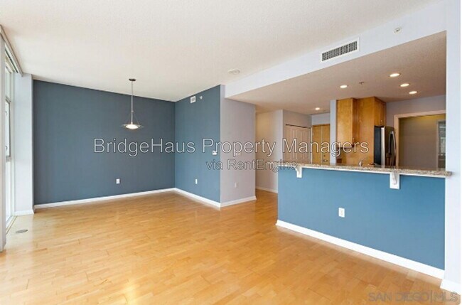 Building Photo - 850 Beech St