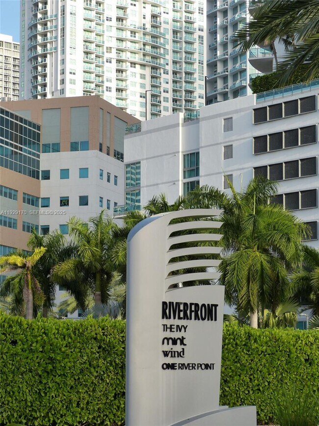 Building Photo - 90 SW 3rd St