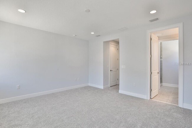 Building Photo - 507 N Manhattan Ave