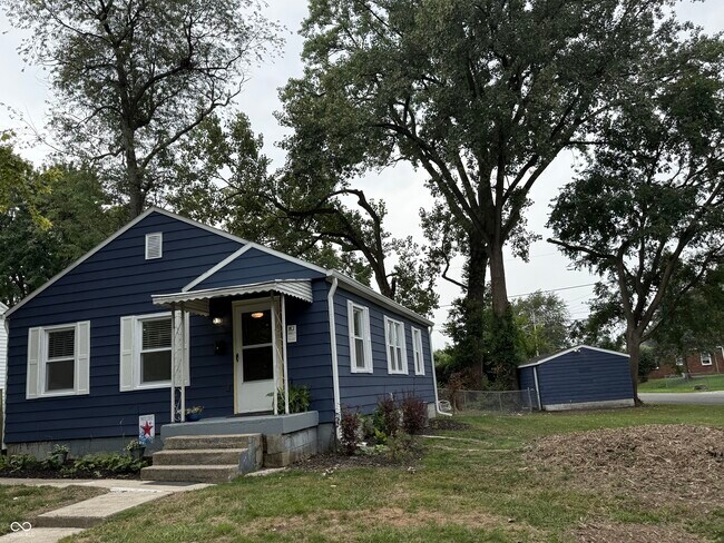 Building Photo - 4801 Farrington Ave