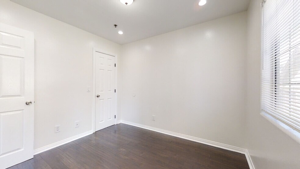 Building Photo - 121 S Rampart Blvd
