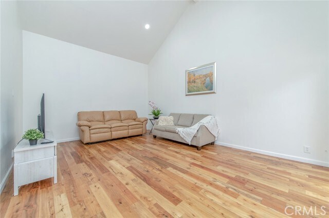 Building Photo - 4521 Green Tree Ln