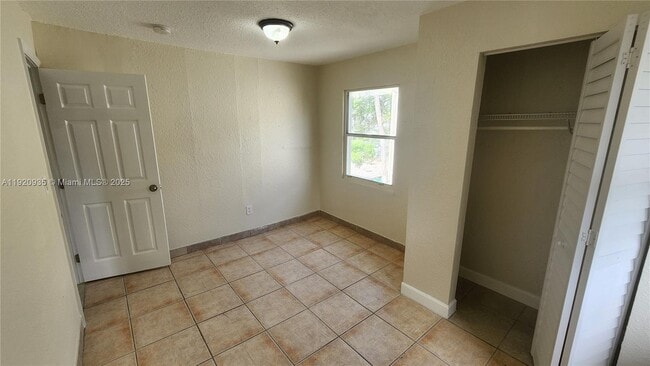 Building Photo - 829 SW 3rd St