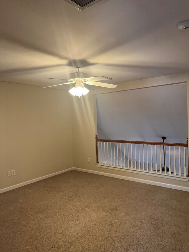 Building Photo - "Charming 3-Bed Home on Kemberton Court: Spacious Living with 2.5 Baths in Nolensville!" Communit...