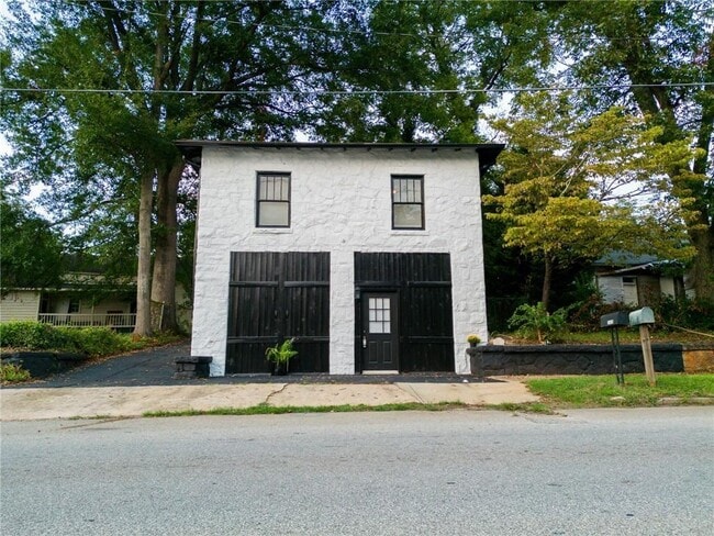 Primary Photo - 340 W Washington St