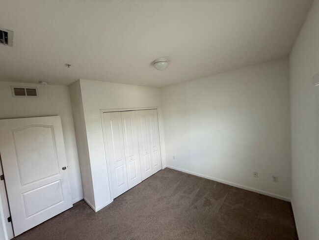 Building Photo - 4908 Key Lime Dr