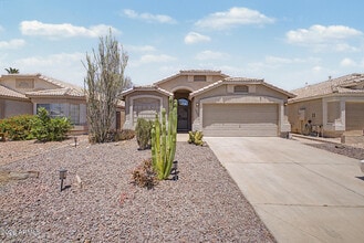 Building Photo - 6602 W Desert Hollow Dr