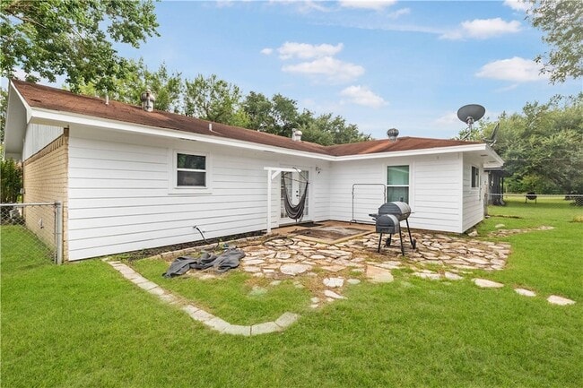 Building Photo - 2502 Waterwood Ln
