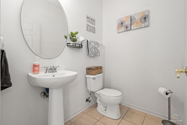 Building Photo - 965 Winner's Cup Ct