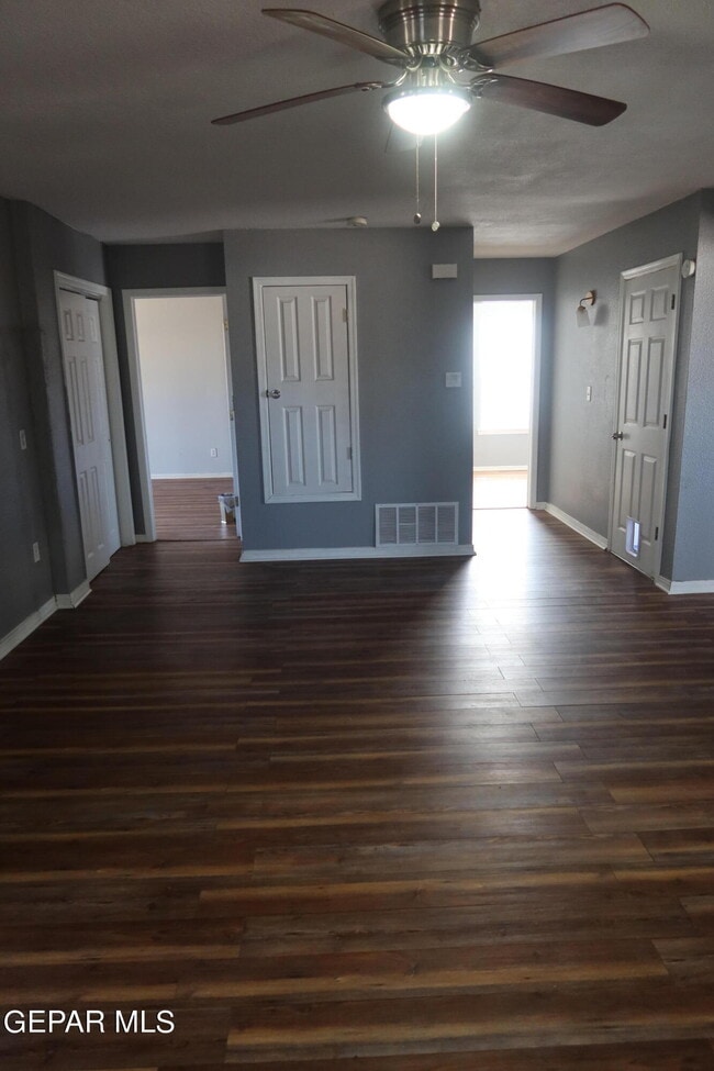 Building Photo - 5732 Green Castle Rd