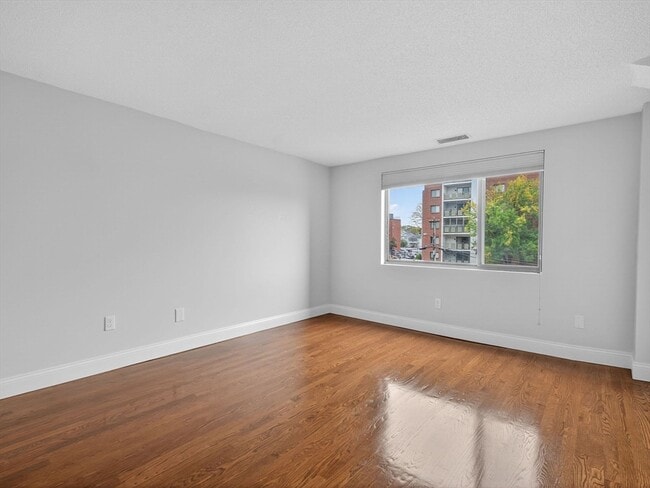 Building Photo - 30 Revere Beach Pkwy
