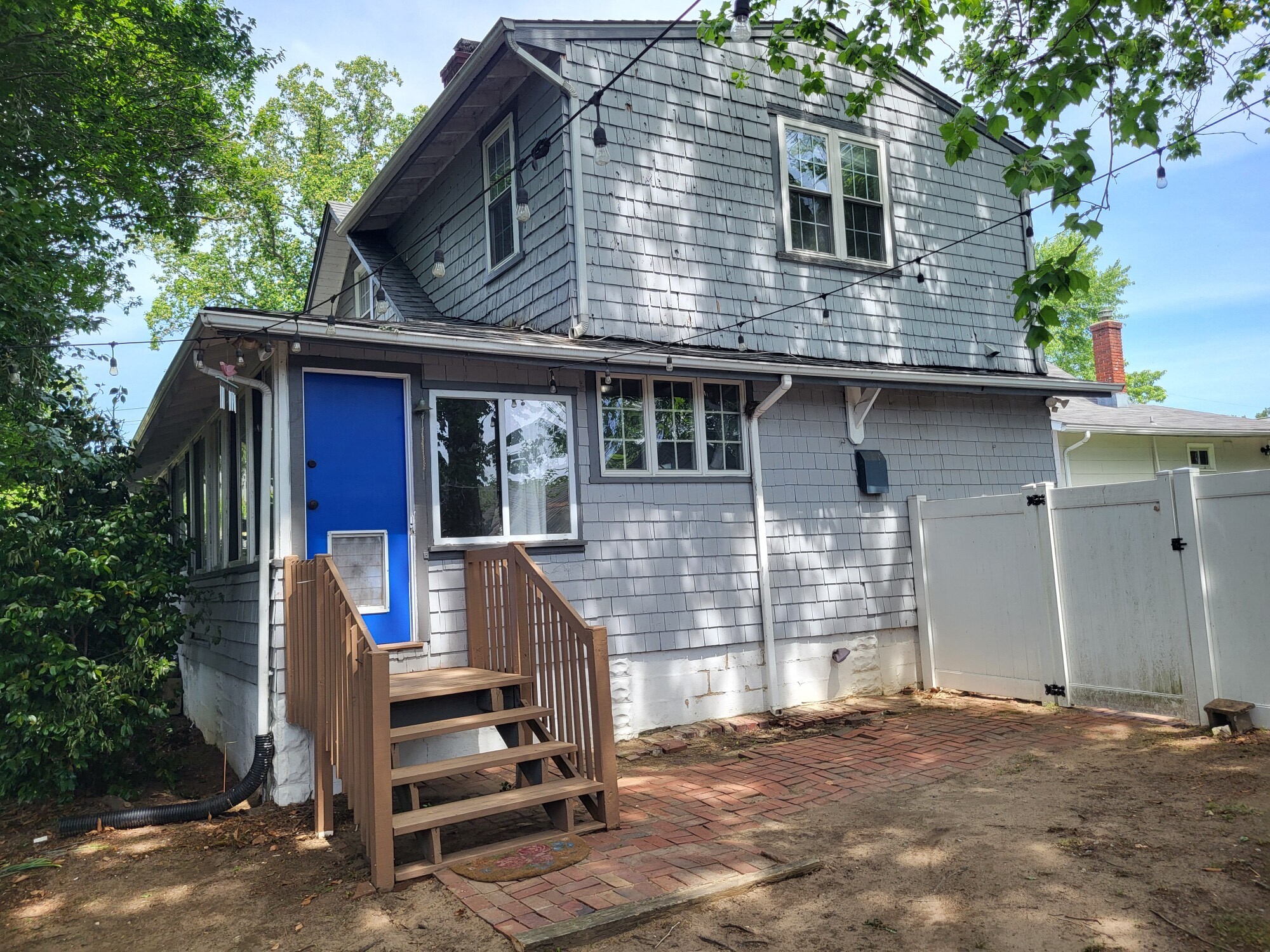 Building Photo - 161 Park Rd