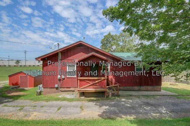 Primary Photo - 406 Gary Hills Dr