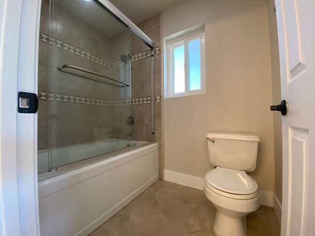 Building Photo - Bright & Upgraded 4BD/3BA Rental in San Ma...