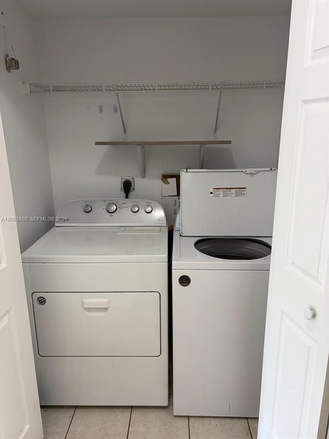 Building Photo - 4953 Windward Way