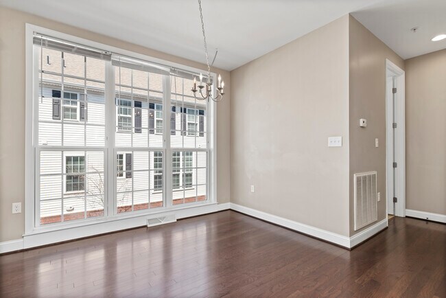Building Photo - 1414 Ann Ln