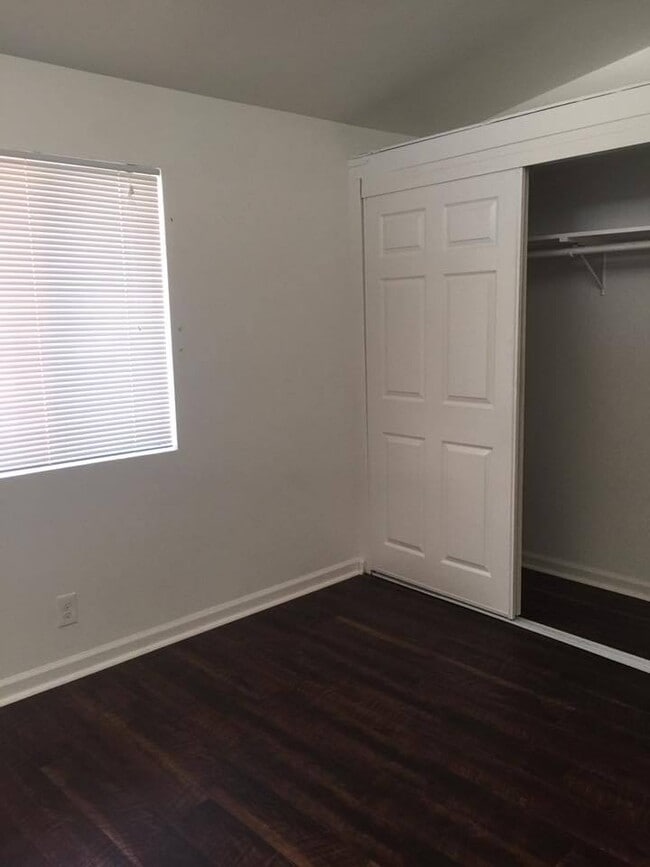 Building Photo - House for rent