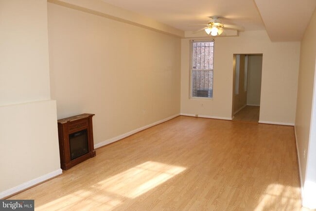 Building Photo - 403 O St NW