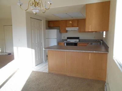 Building Photo - 264 S Fireweed St