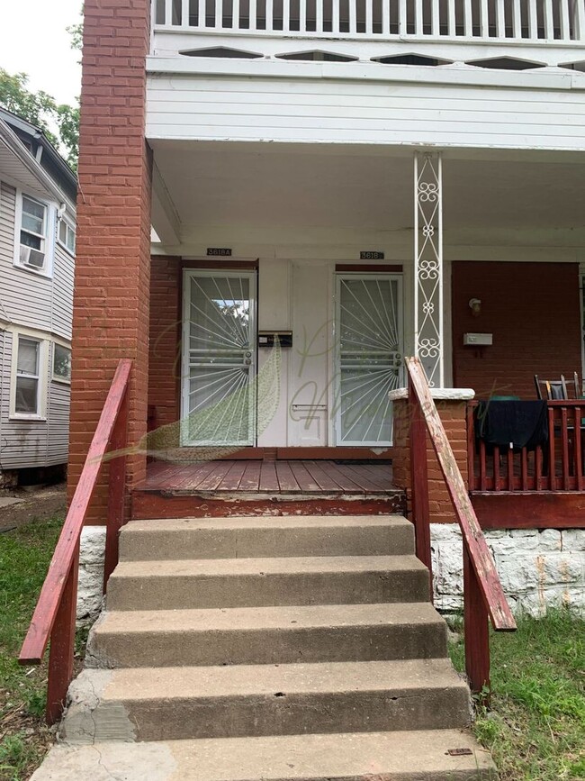 Building Photo - 3618 Roberts St