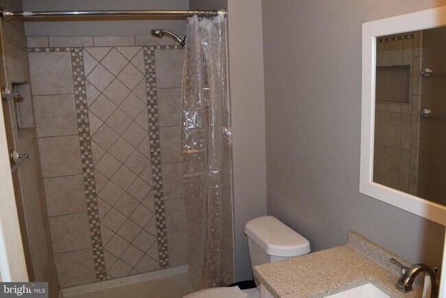 Building Photo - 4405 Manor Hall Ln
