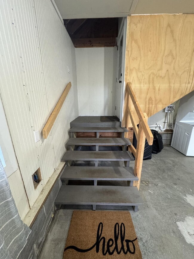 Building Photo - "Charming Furnished Studio Apartment Retreat in Valley Head – Cozy 300 Sq Ft!"