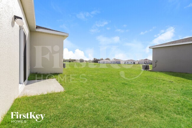 Building Photo - 585 Crown Rose Dr