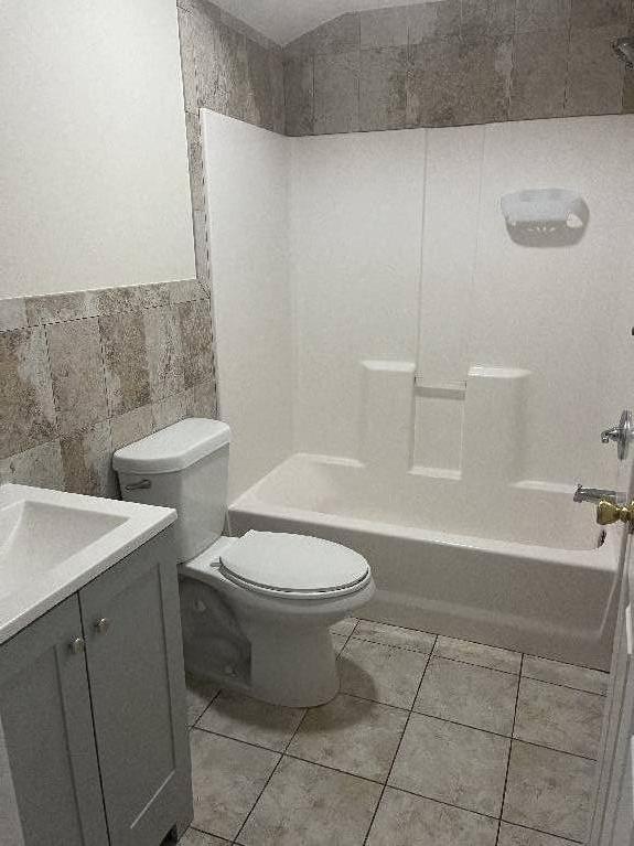 Building Photo - 2 Bedroom Apartment for Rent