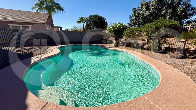 Building Photo - 25650 W Burgess Ln