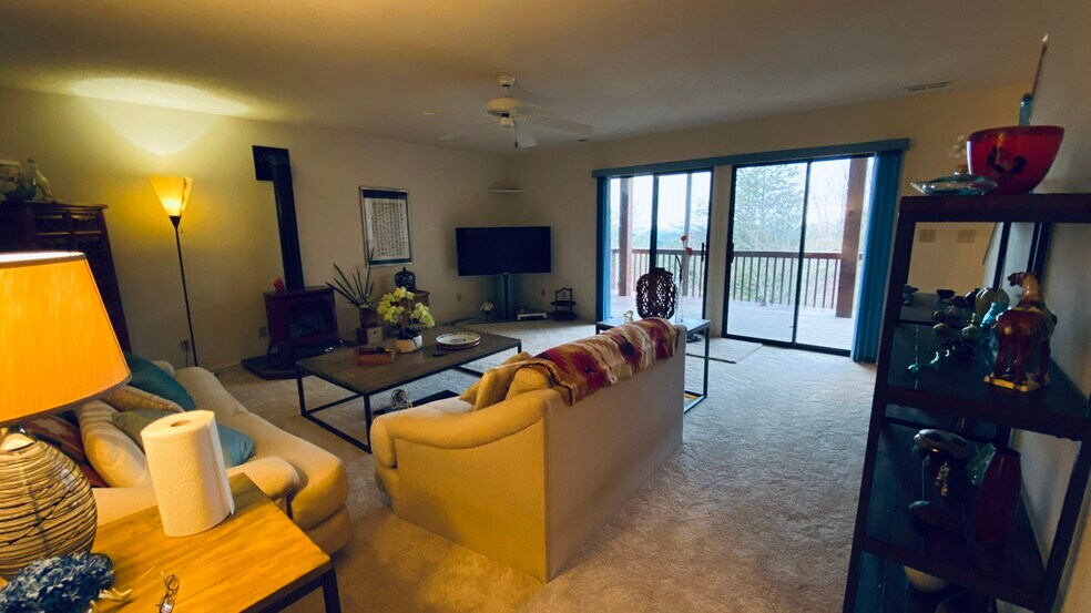 Building Photo - 60 Park Ave