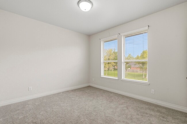 Building Photo - 9527 Scanlan Heights Ln